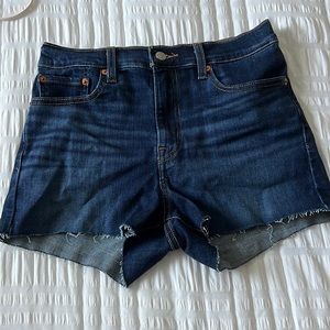 Levi’s High Rise Short